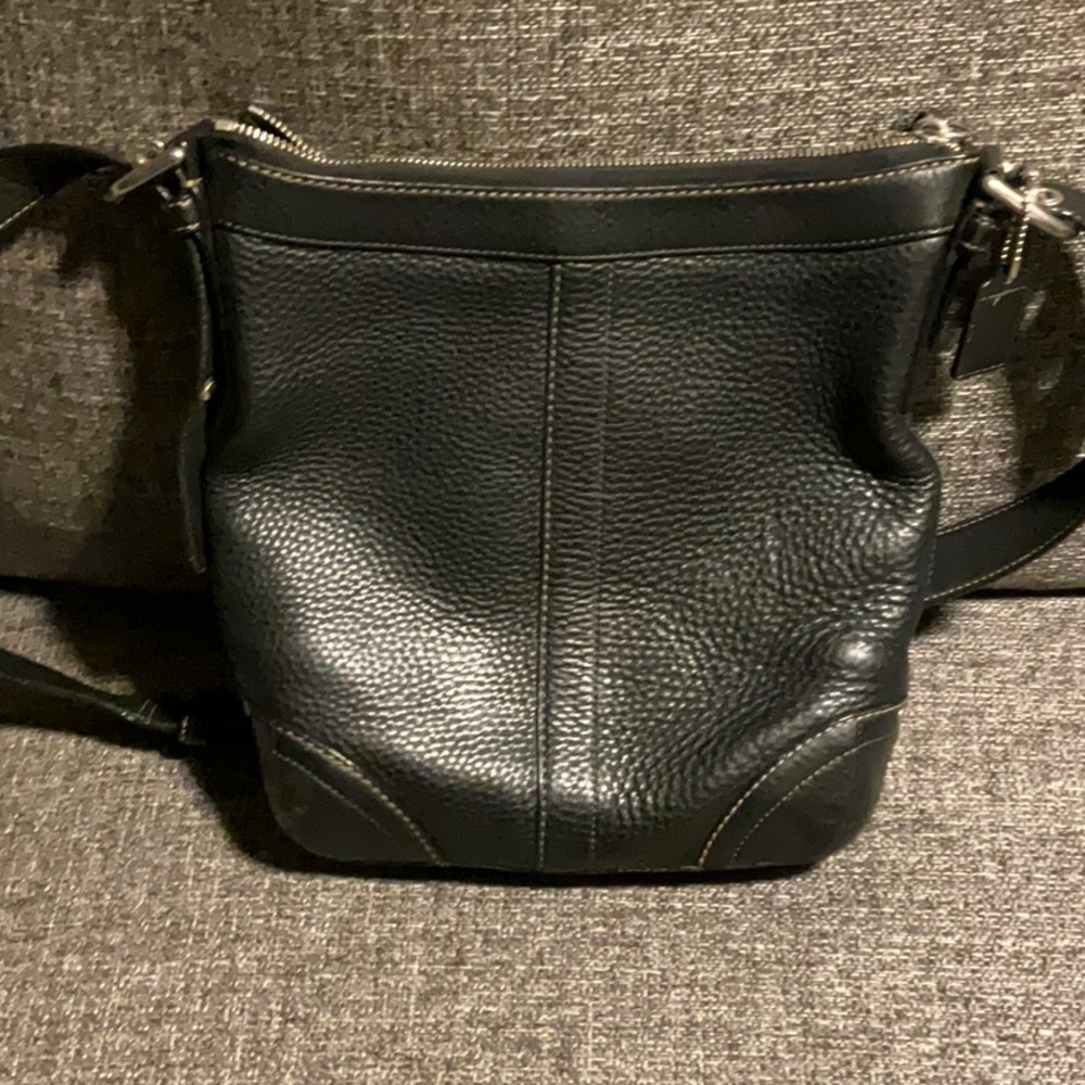 Vintage COACH Black Hobo Crossbody Bag Pebbled leather F12319